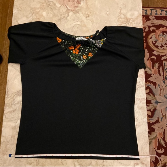 💜 Host Pick Vintage 70s Miss Charm Black and Floral Boho Top Medium/Large - Picture 11 of 11